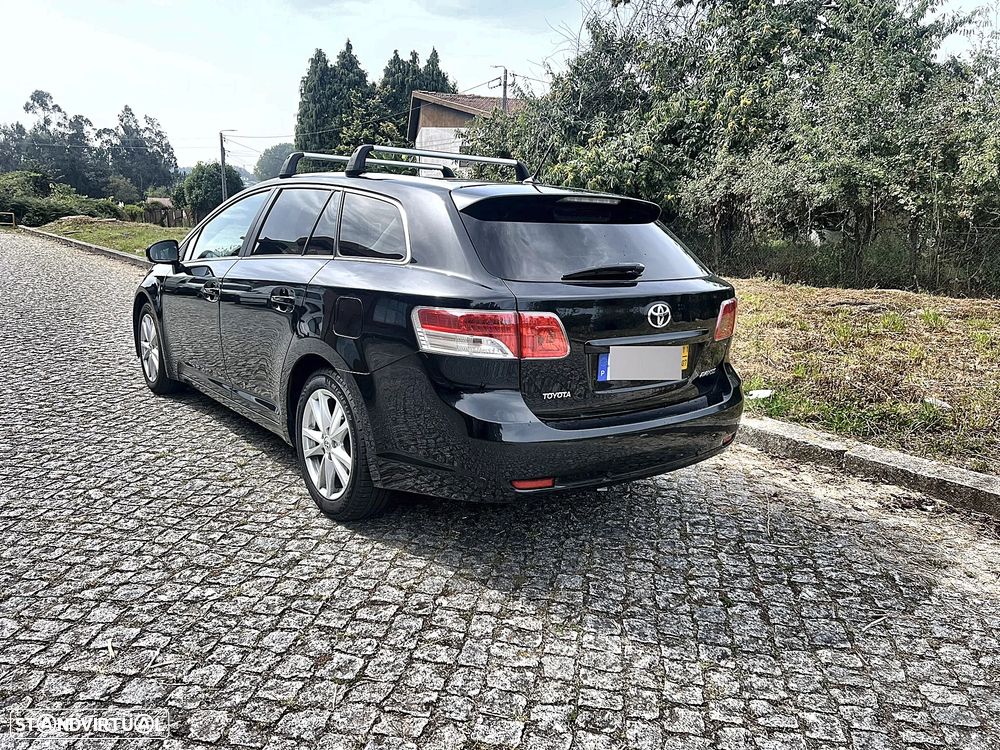Toyota Avensis SW 2.2 D-4D - 6