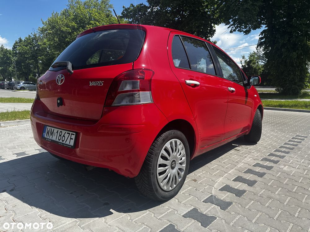Toyota Yaris 1.33 Luna - 4