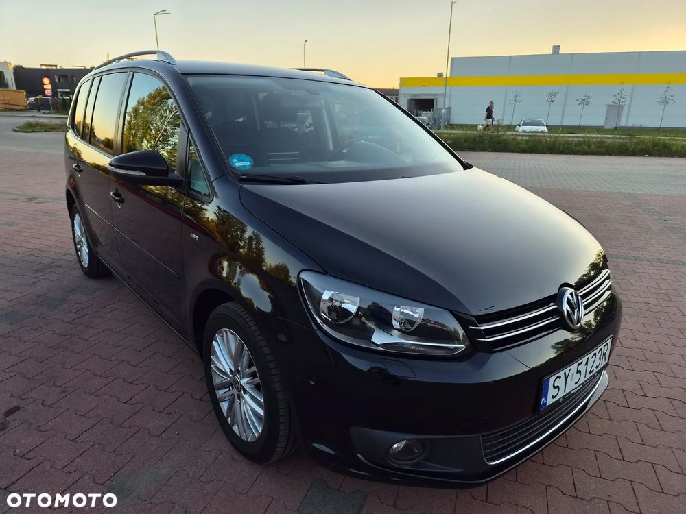 Volkswagen Touran 2015 photo 2