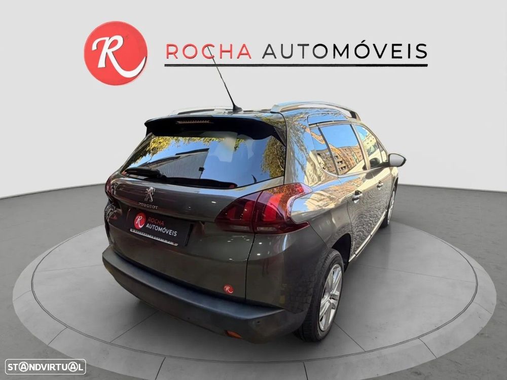Peugeot 2008 1.2 PureTech Style - 7