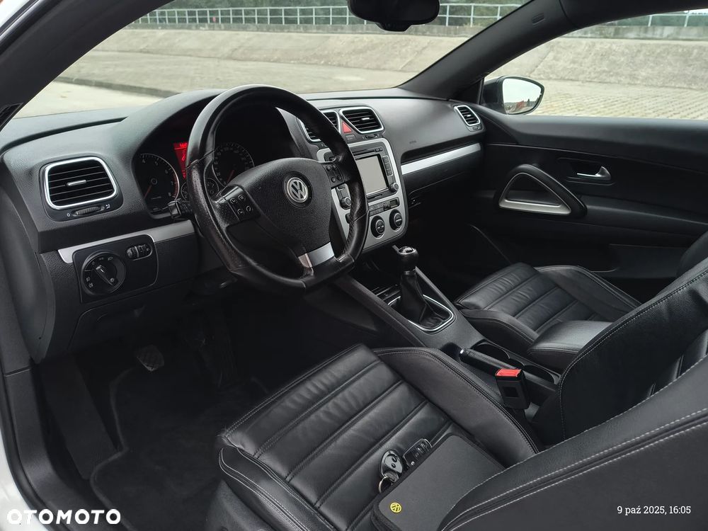 Volkswagen Scirocco 1.4 TSI Shark - 24