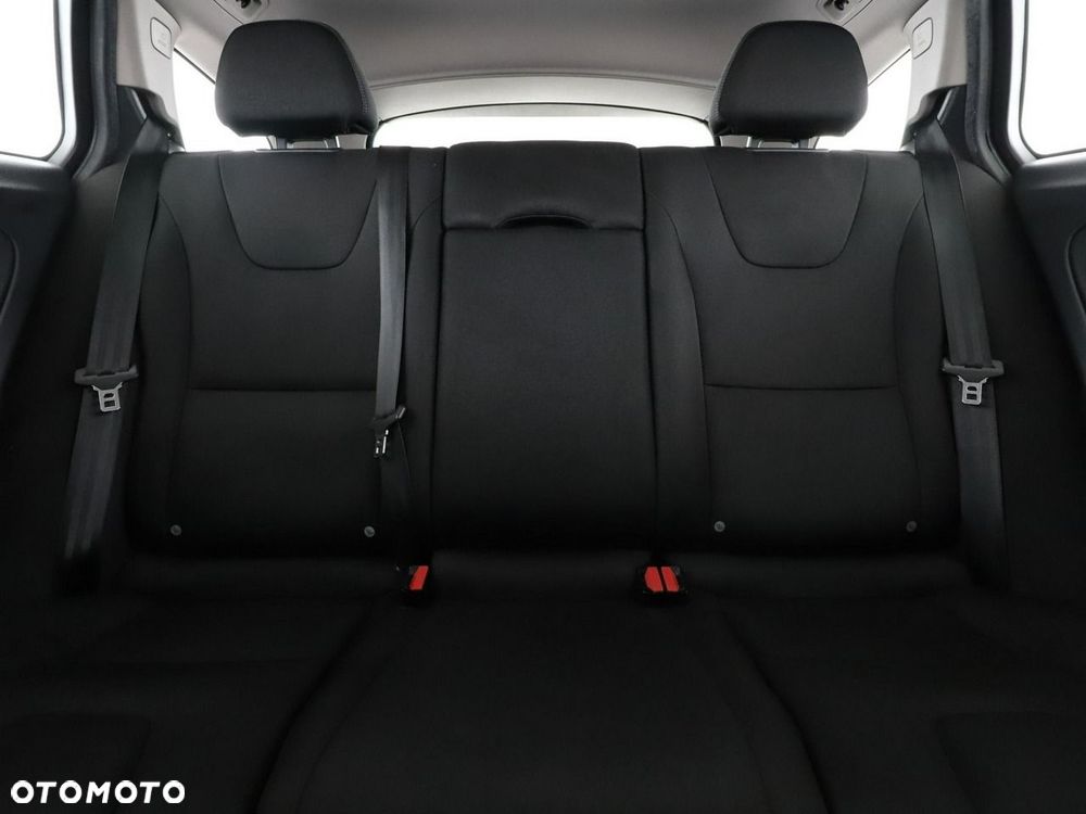 Volvo V60 D2 Kinetic - 19