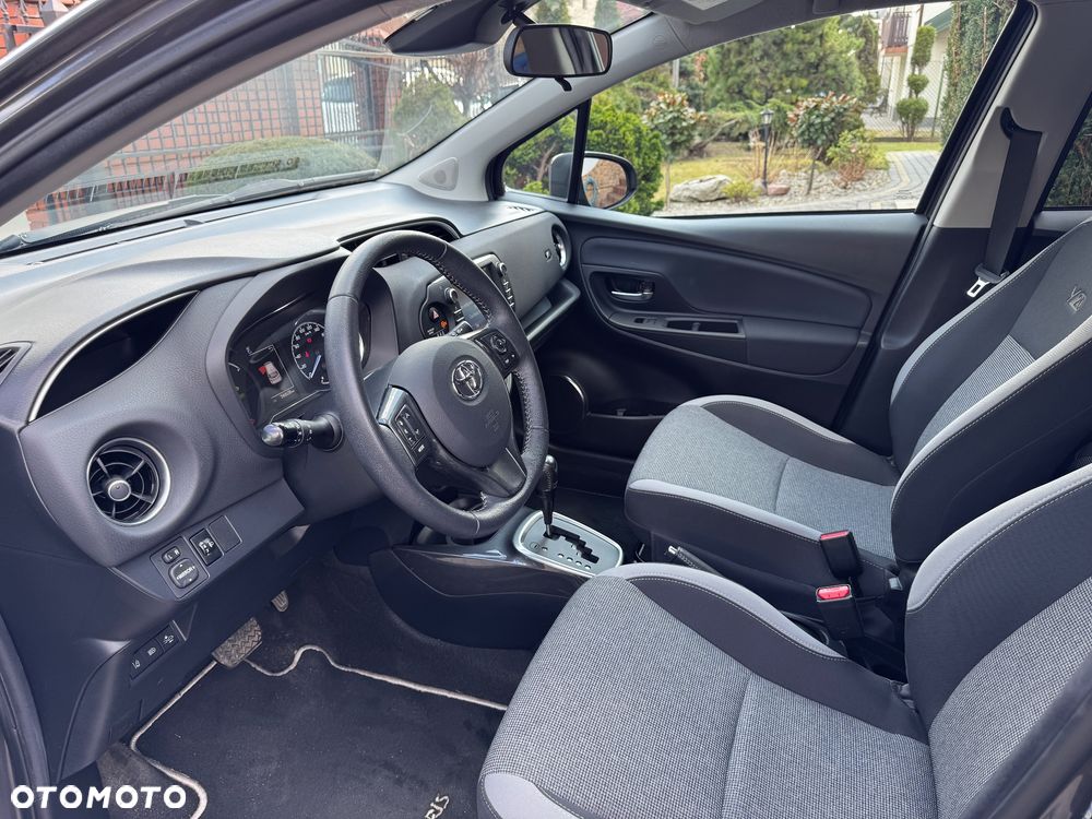 Toyota Yaris - 15