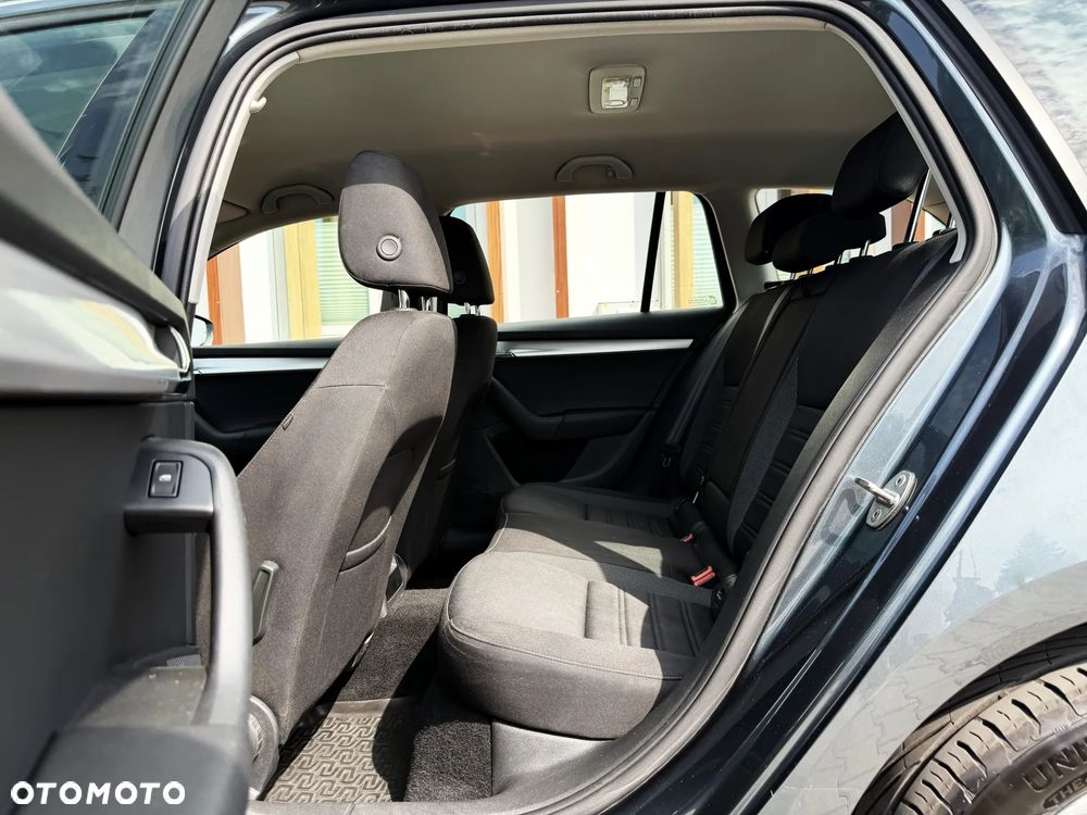 Skoda Octavia 1.4 TSI Ambition - 12