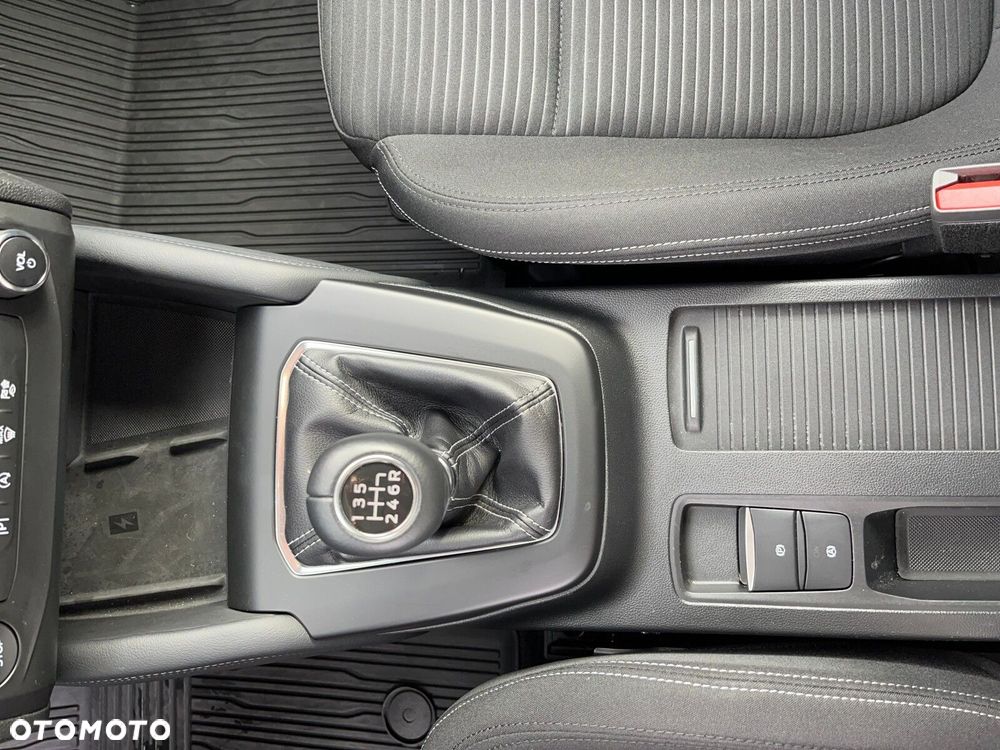 Ford Focus 1.0 EcoBoost Titanium - 27