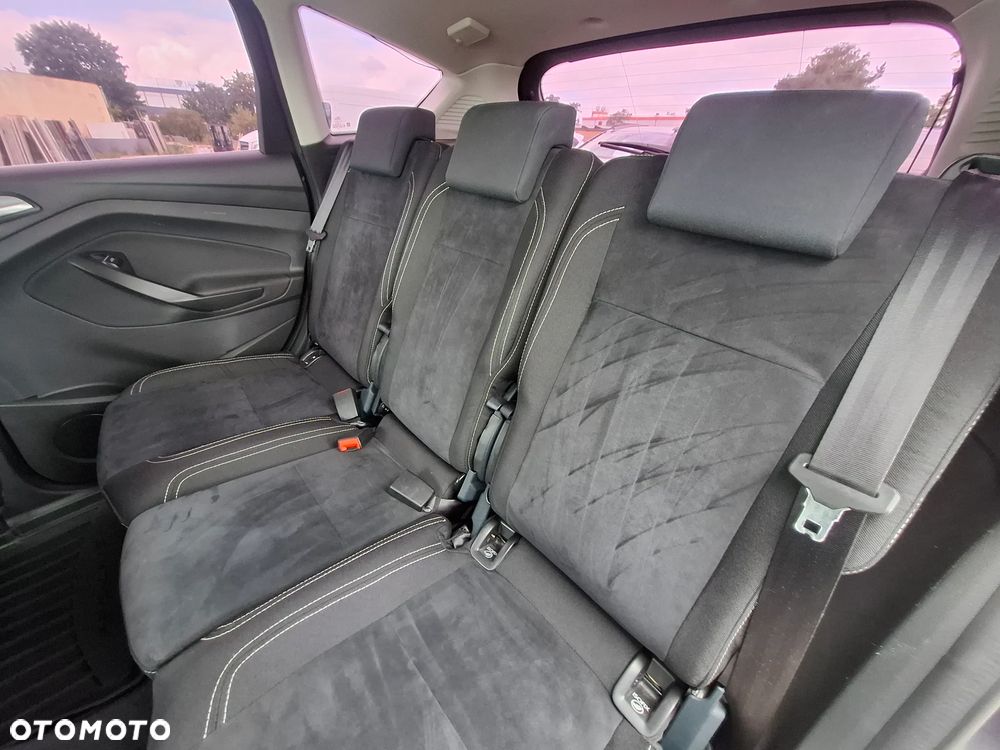 Ford C-MAX - 13
