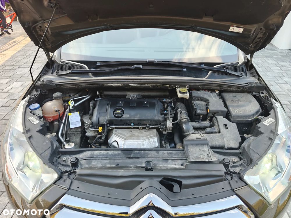 Citroën DS4 1.6 VTi SoChic - 16