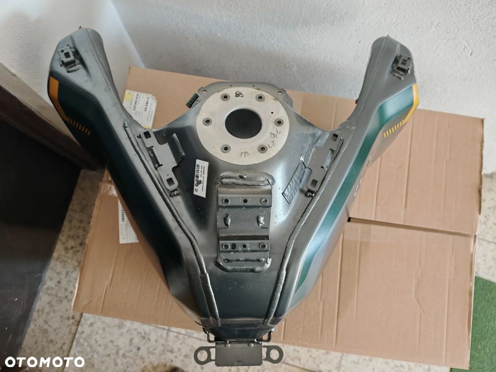 BMW R1300GS ADV 1300 bak zbiornik paliwa 46815B34475 - 2