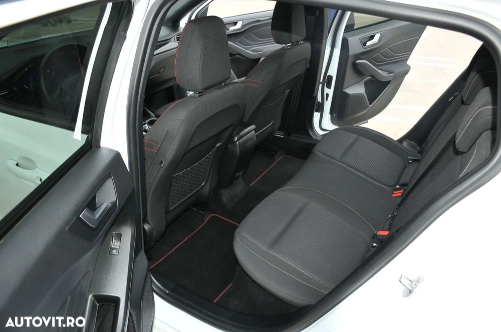 Ford Focus 1.5 EcoBlue ST-Line - 14
