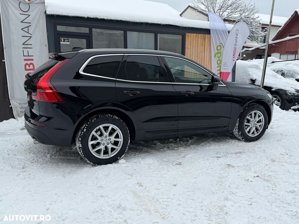 Volvo XC 60 D4 AWD Momentum - 32