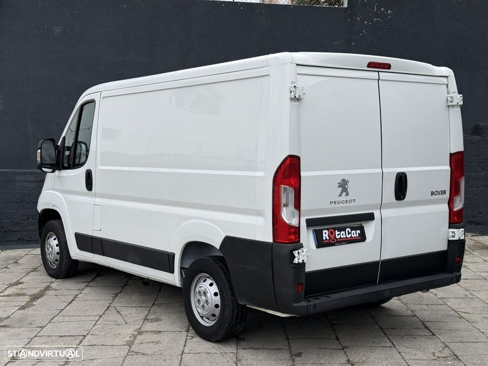 Peugeot Boxer 2.2 BlueHDi 330 L1H1 Pro - 4