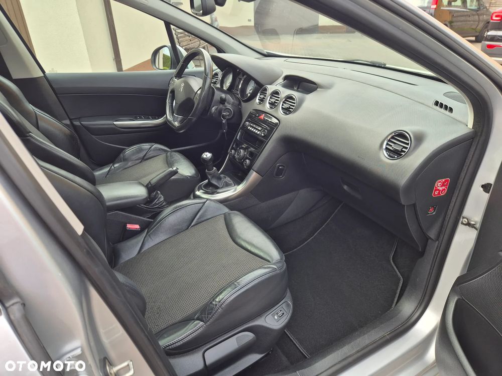 Peugeot 308 120 VTi Platinum - 17