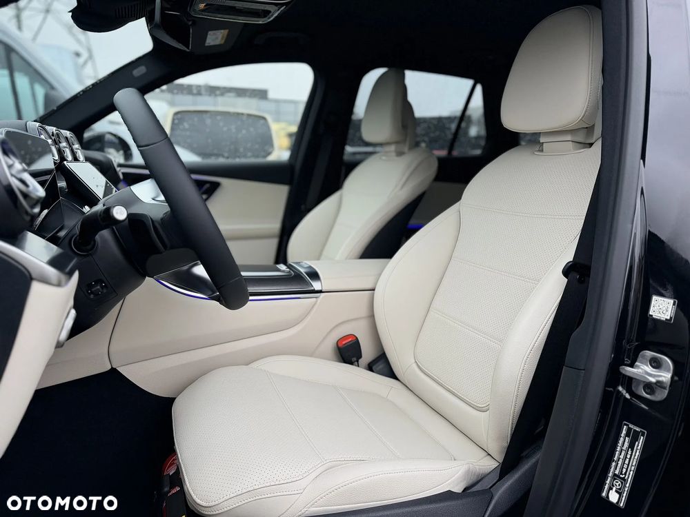 Mercedes-Benz GLC - 17