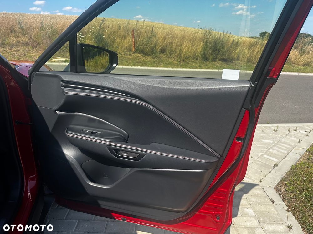 Lexus LBX 1.5 Hybrid Emotion - 14