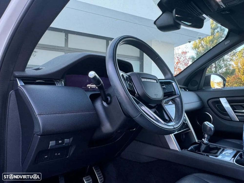 Land Rover Discovery Sport - 11