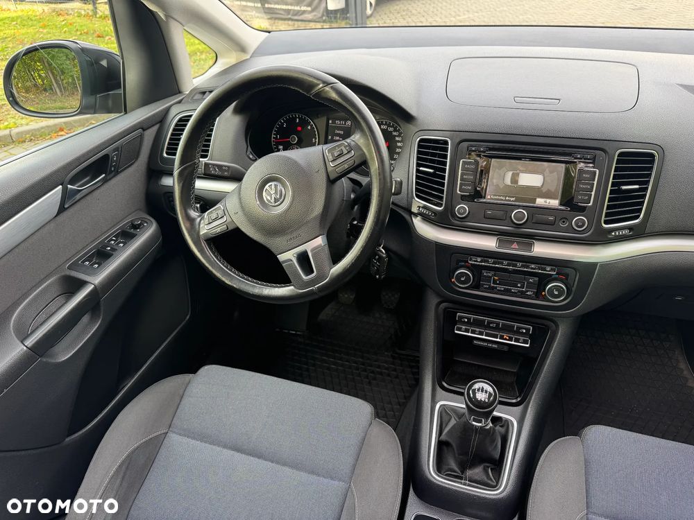 Volkswagen Sharan - 23