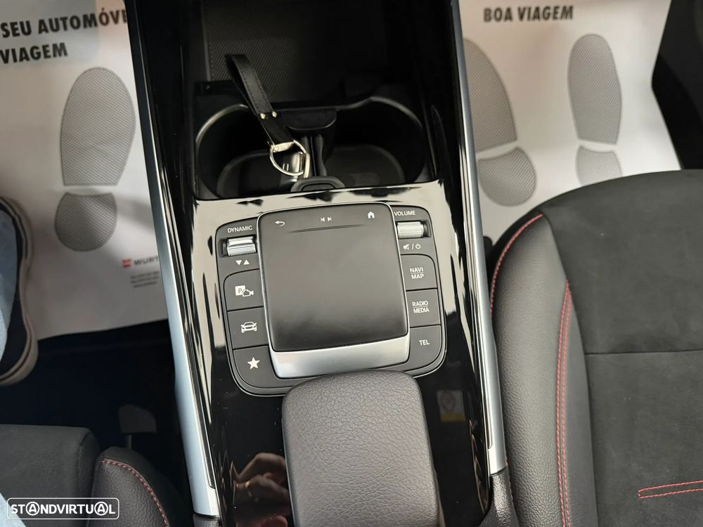 Mercedes-Benz GLB 180 d AMG Line - 28