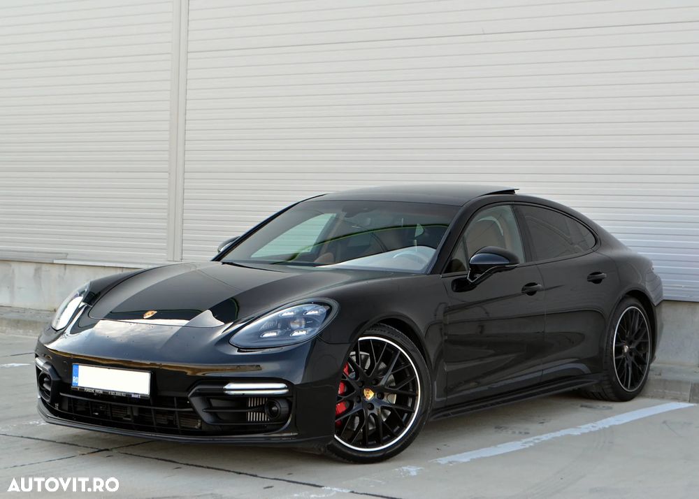Porsche Panamera GTS - 1
