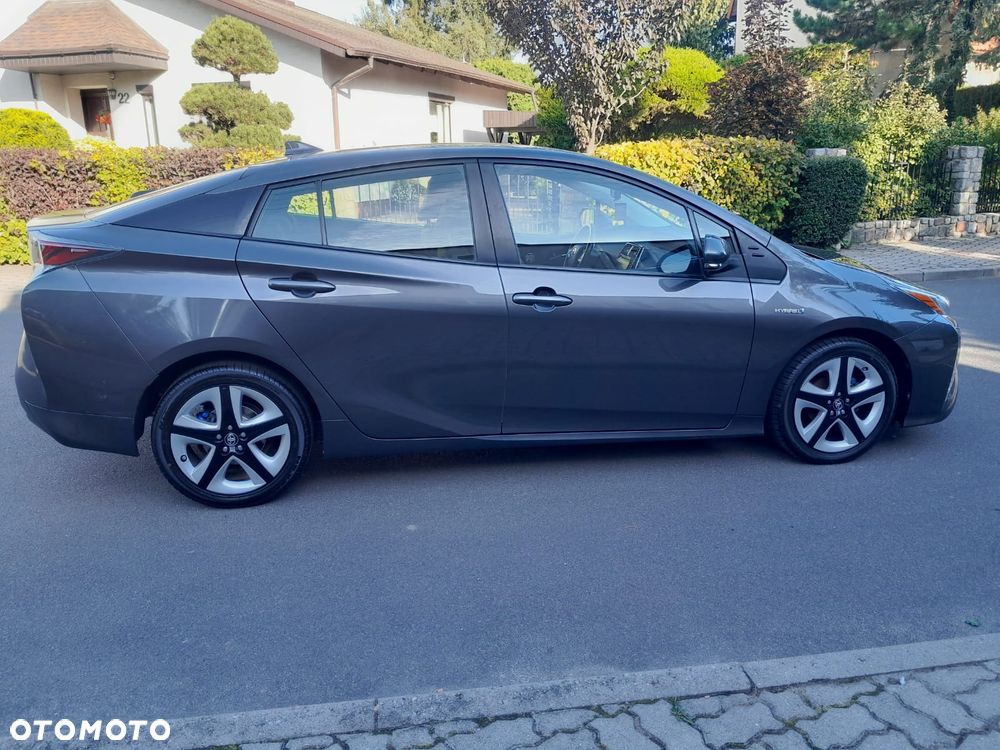 Toyota Prius - 8