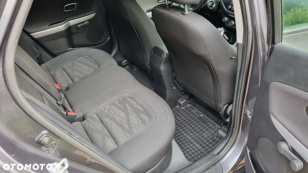 Kia Ceed Cee'd 1.4 L - 25