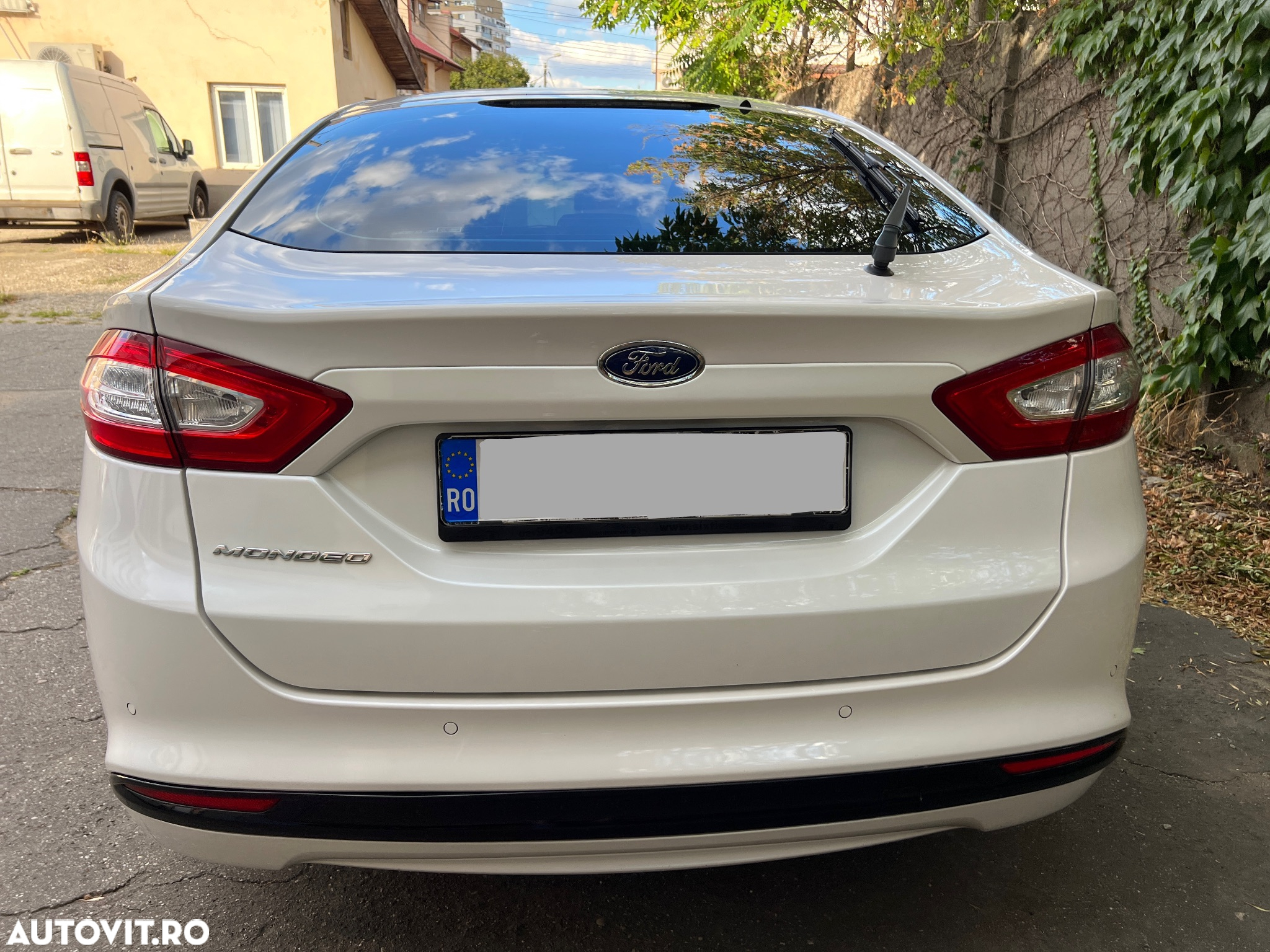 Ford Mondeo 2.0 TDCi Business - 17