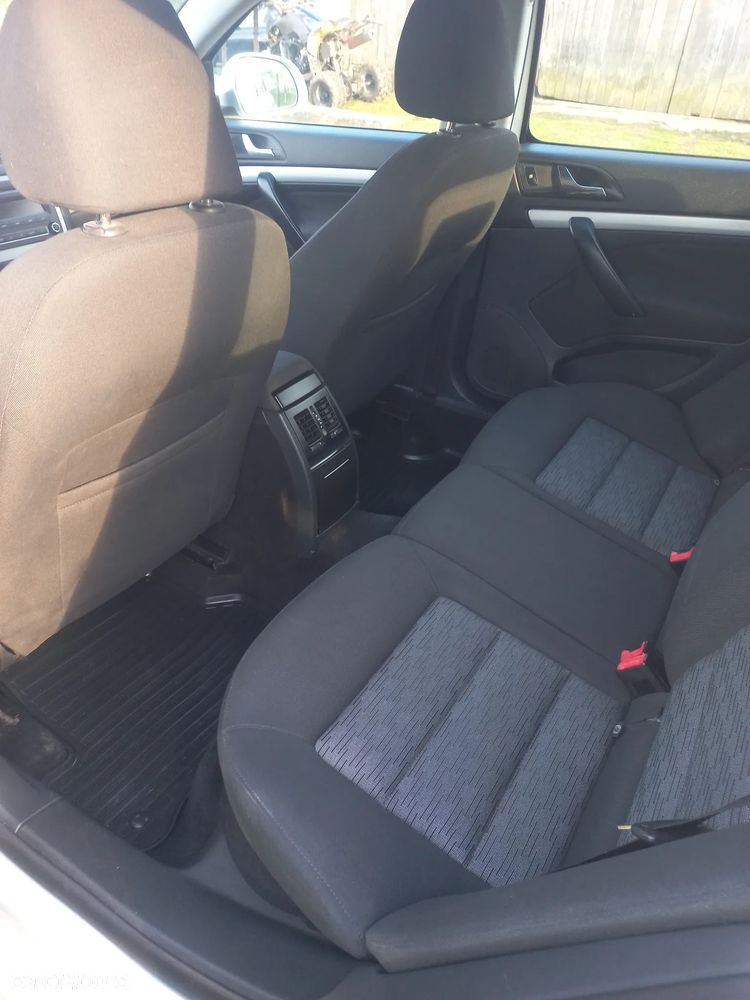 Skoda Octavia 1.6 TDI Active - 7