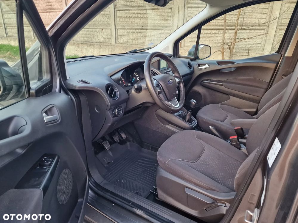 Ford Transit Courier - 7