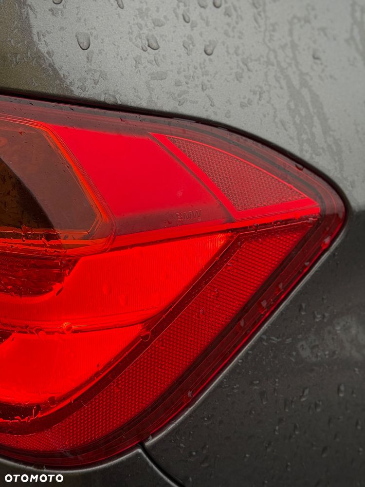 BMW Seria 3 320i xDrive - 27