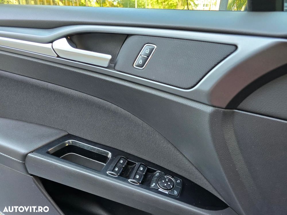 Ford Mondeo 2.0 TDCi Powershift Titanium - 18