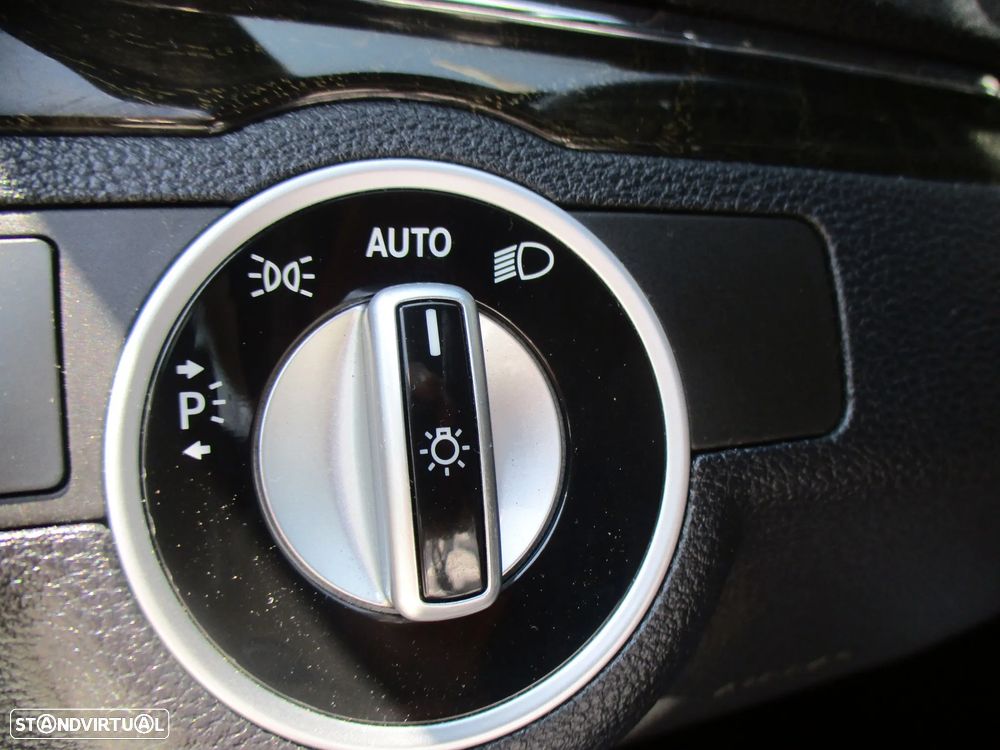 Mercedes-Benz E 250 CDi Avantgarde BlueEfficiency Auto - 35