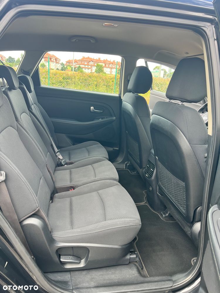 Kia Carens 1.6 GDI L 7os EU6 - 12
