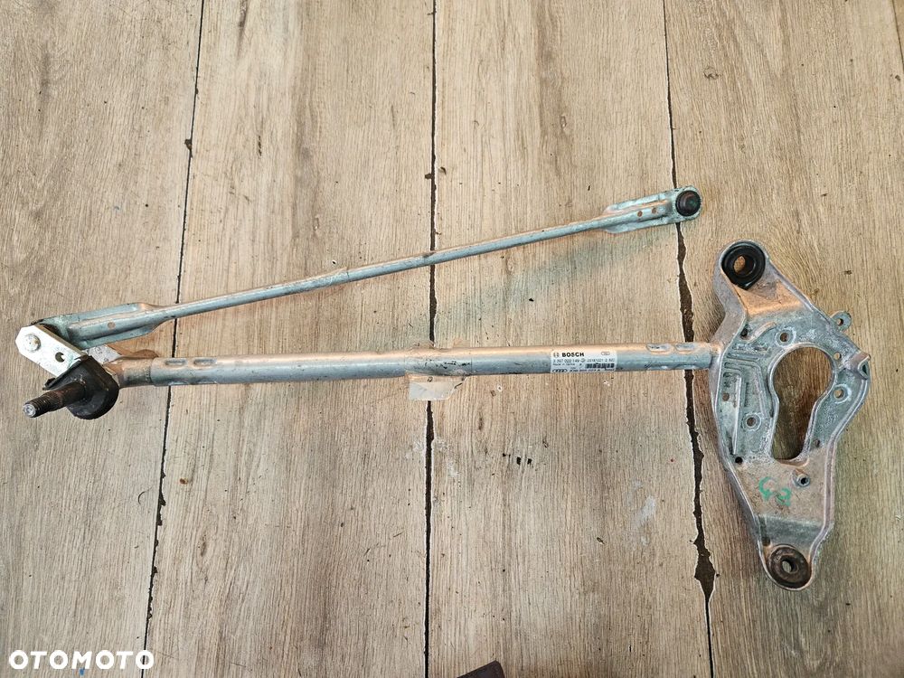 Mechanizm wycieraczek przód Audi Q3 83A 2019r Europa 83B955023A