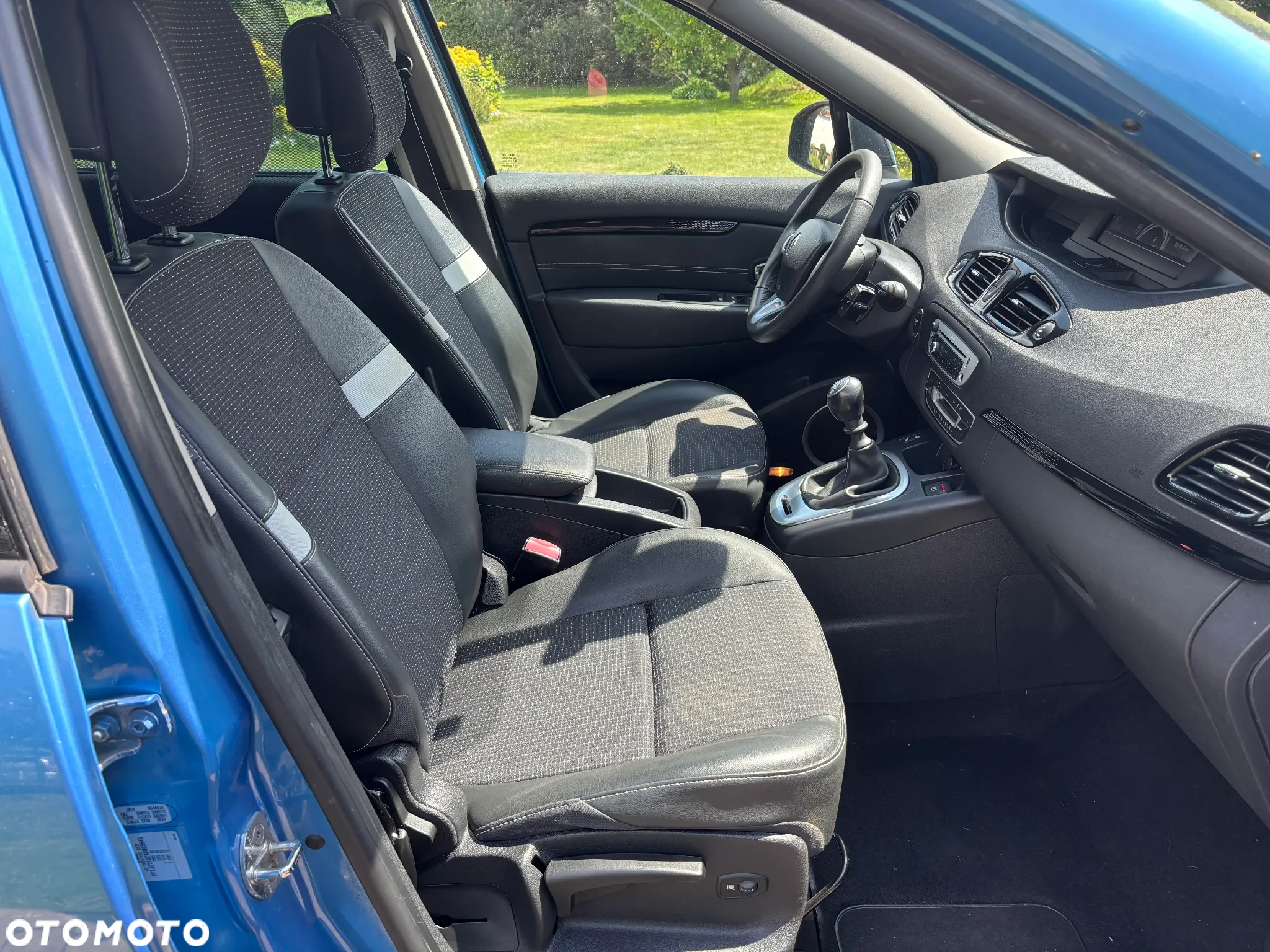 Renault Scenic 1.4 16V TCE Privilege - 22