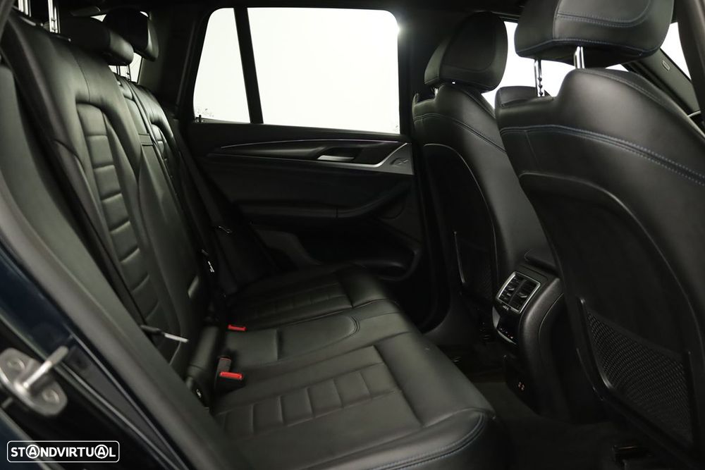 BMW iX3 M Sport Impressive - 23