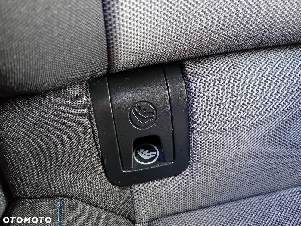 Volkswagen Golf - 23