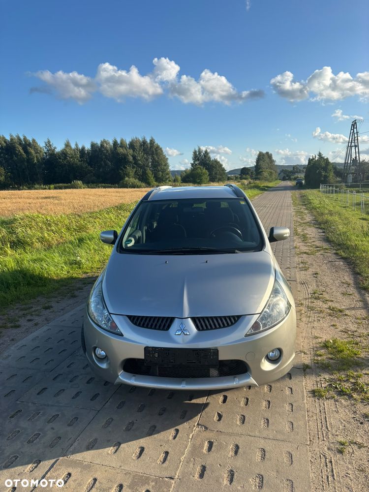 Mitsubishi Grandis 2.0 DI-D 7-Sitzer Intense - 2