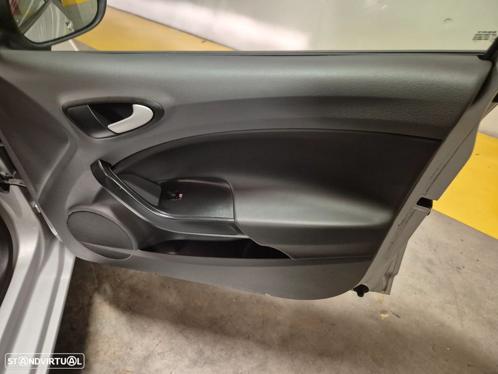 SEAT Ibiza 1.6 TDI Copa DPF - 31