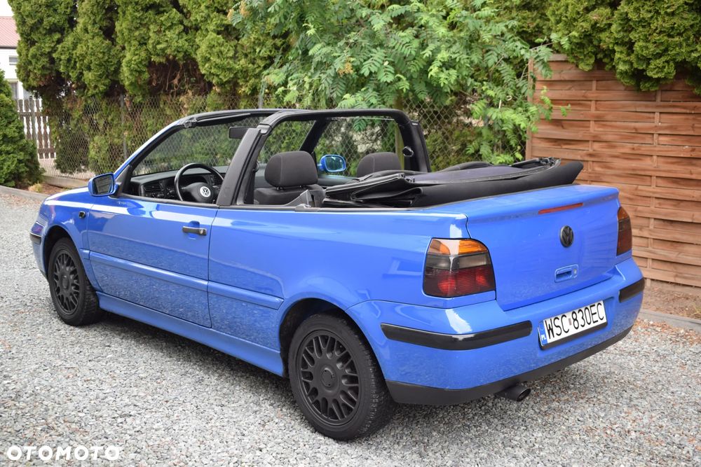 Volkswagen Golf 1.6 Comfortline - 12