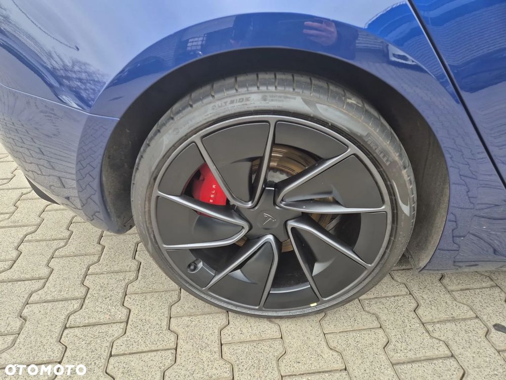 Tesla Model 3 Performance AWD - 16