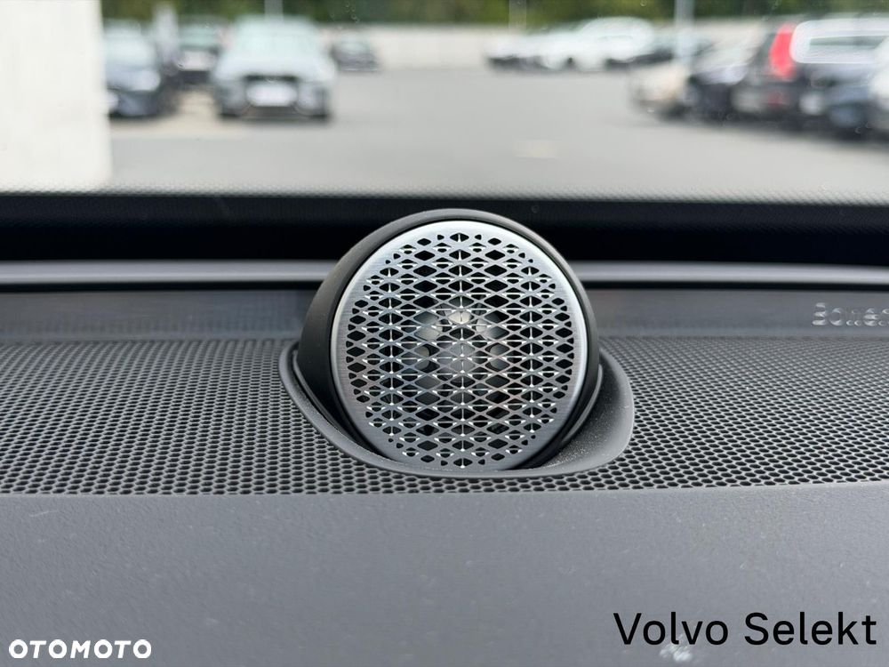 Volvo XC 90 - 30