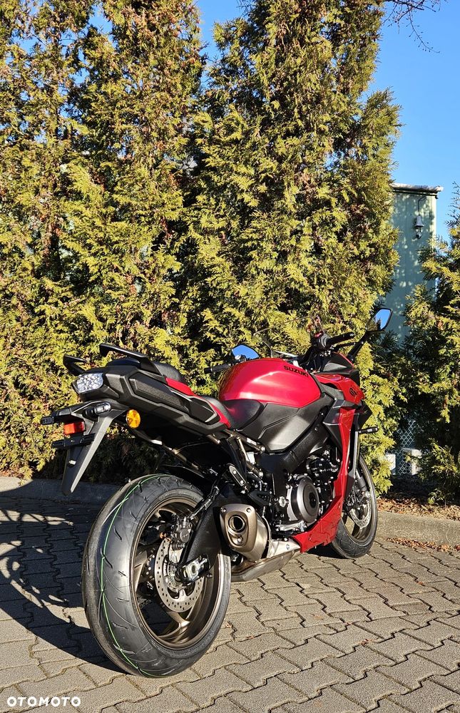 Suzuki GSX 1000 - 6