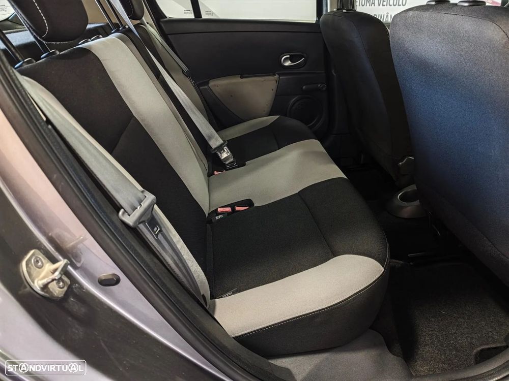 Renault Clio 1.5 dCi Confort 89g - 19