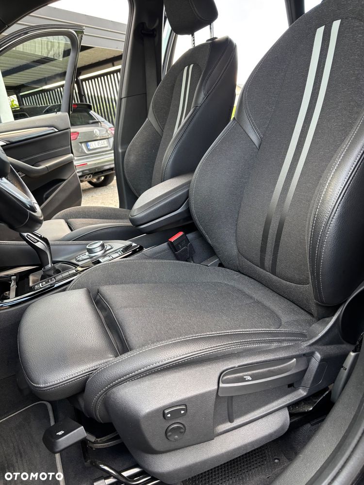 BMW X1 sDrive18d Sport Line - 25