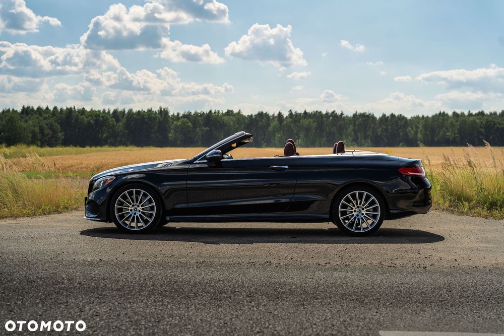 Mercedes-Benz Klasa C 300 9G-TRONIC - 10