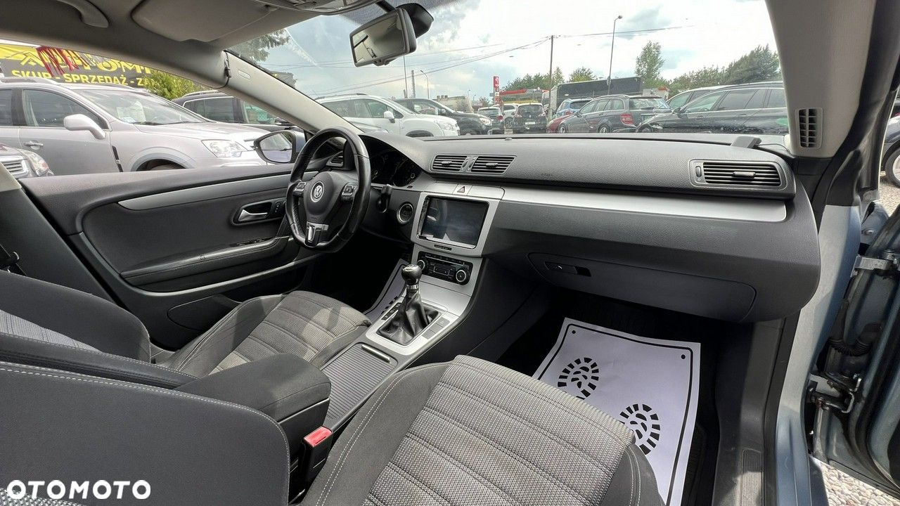 Volkswagen Passat CC - 21