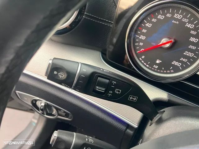Mercedes-Benz E 220 d AMG Line - 20