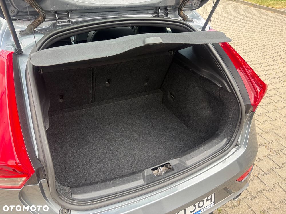 Volvo V40 D2 RDesign - 31