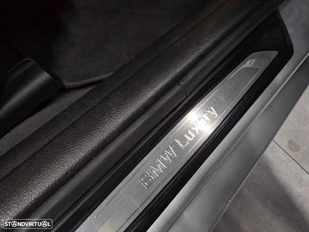 BMW 320 d Aut. Luxury Line - 16