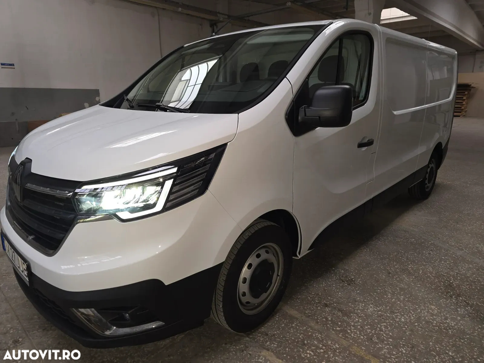Renault TRAFIC - 19
