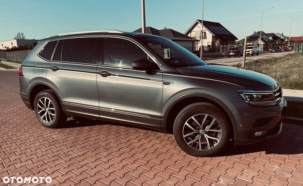 Volkswagen Tiguan Allspace 2.0 TDI SCR Comfortline - 6